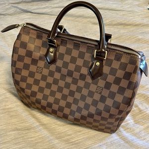 NWT LOUIS VUITTON SPEEDY 30. NEW UNUSED CONDITION.